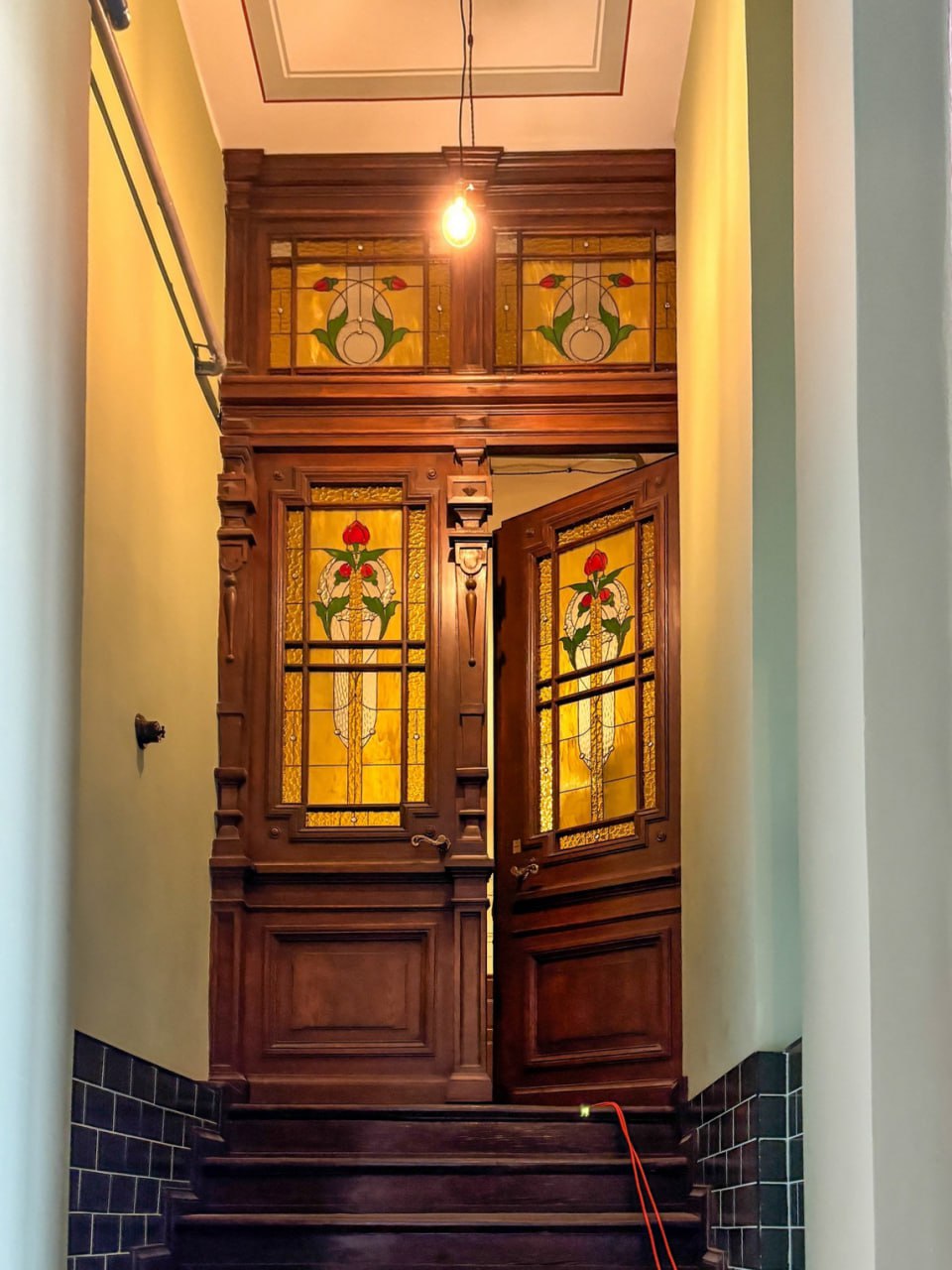 Новые двери